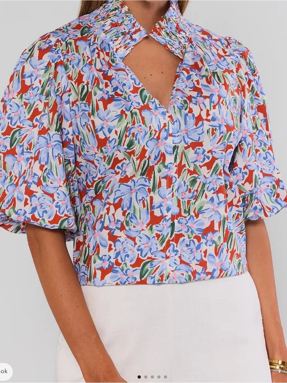 NWT Floral Keyhole Puff-Sleeve Blouse